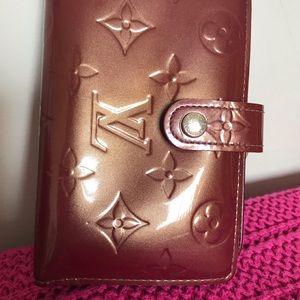 LV wallet🌹